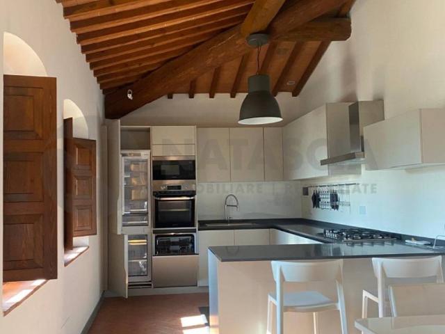 Villa Indipendente in vendita a Unione di Comuni Valdarno e Valdisieve, Pontassieve