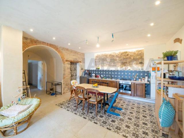 Villa Indipendente in vendita a Unione di Comuni Valdarno e Valdisieve, Pontassieve
