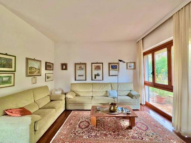Villa Indipendente in vendita a Unione di Comuni Valdarno e Valdisieve, Pontassieve