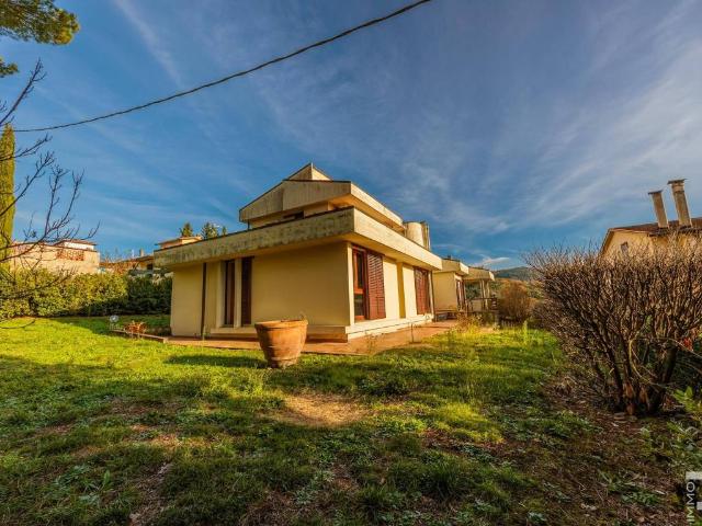 Villa Indipendente in vendita a Unione di Comuni Valdarno e Valdisieve, Pontassieve