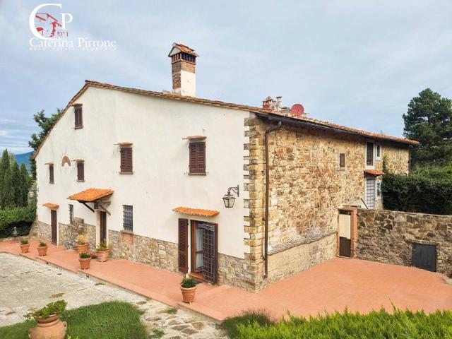 Villa Indipendente in vendita a Unione di Comuni Valdarno e Valdisieve, Pontassieve