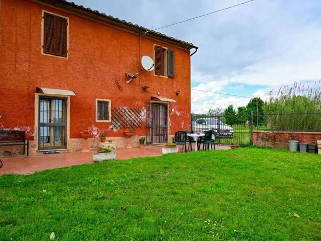 Villa Indipendente in vendita a Ponte Buggianese, Pistoia
