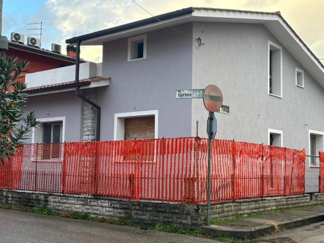 Villa Indipendente in vendita a Borghino, Ponte Buggianese