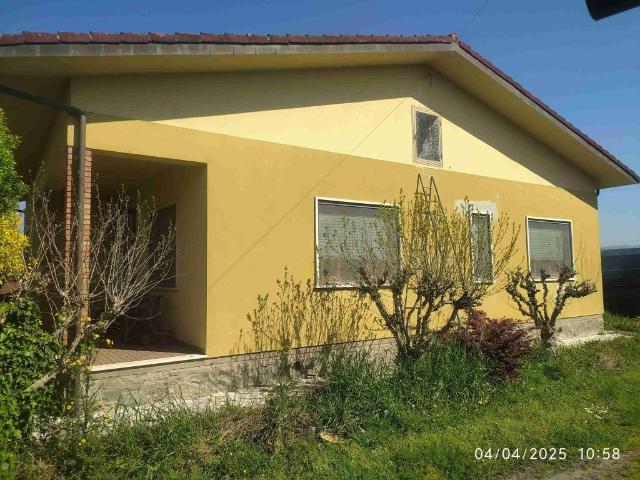 Villa Indipendente in vendita a Vione, Ponte Buggianese