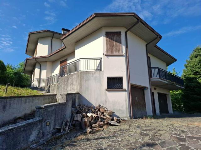 Villa Indipendente in vendita a Cassano, Ponte Dell'olio