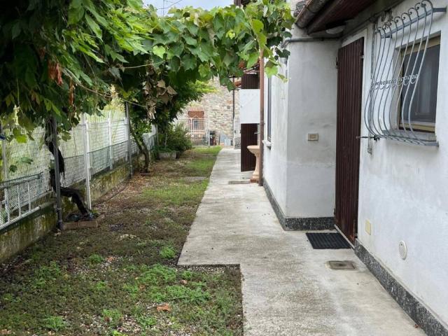 Villa Indipendente in vendita a Folignano, Ponte Dell'olio
