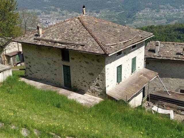Villa Indipendente in vendita a Ponte In Valtellina, Lombardia