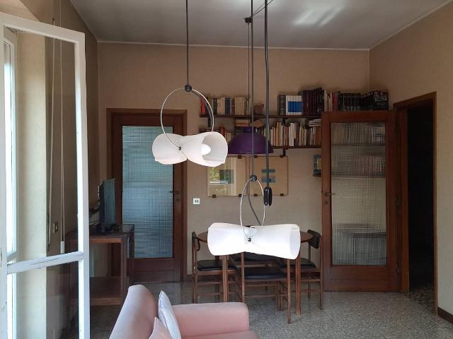 Villa Indipendente in vendita a Lezza, Ponte Lambro