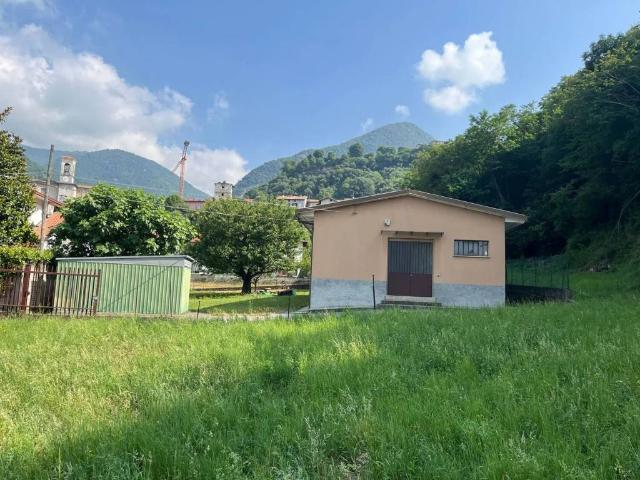 Villa Indipendente in vendita a Lezza, Ponte Lambro