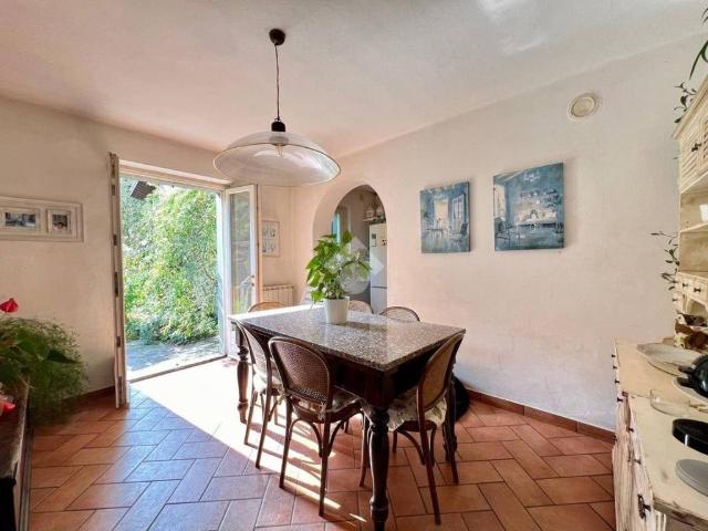 Villa Indipendente in vendita a Ponte Nossa, Bergamo