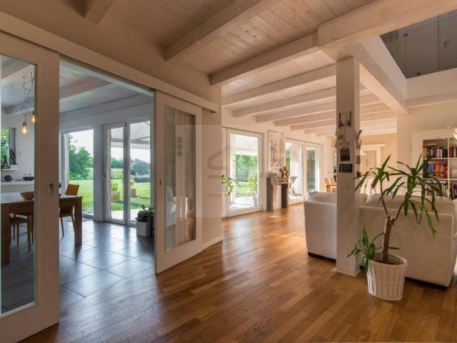 Villa Indipendente in vendita a Ponte San Nicolò, Padova