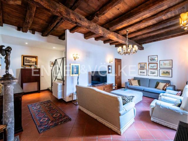 Villa Indipendente in vendita a Locate Bergamasco, Ponte San Pietro
