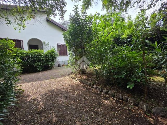 Villa Indipendente in vendita a Ponte San Pietro, Lombardia