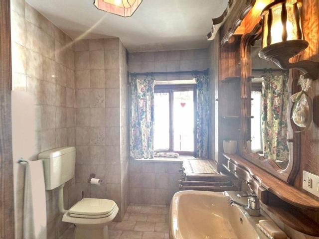 Villa Indipendente in vendita a Pontebba, Friuli-Venezia Giulia