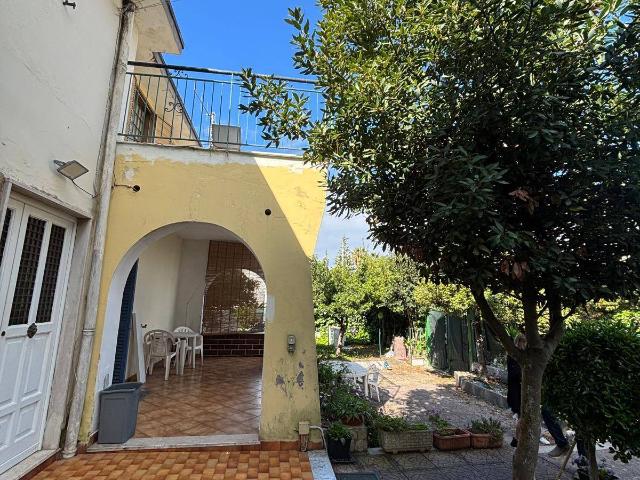 Villa Indipendente in vendita a Pontecagnano, Campania
