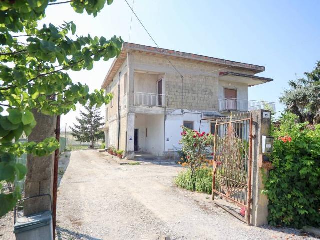 Villa Indipendente in vendita a Pontecagnano
