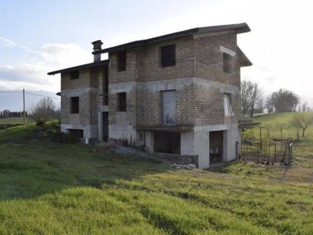 Villa Indipendente in vendita a Pontecorvo, Lazio
