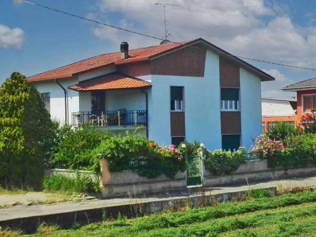 Villa Indipendente in vendita a Piemonte, Alessandria