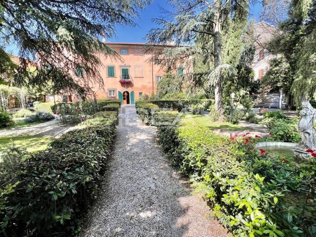 Villa Indipendente in vendita a Pontedera, Toscana