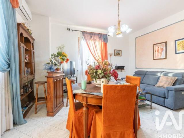 Villa Indipendente in vendita a Santa Lucia, Pontedera