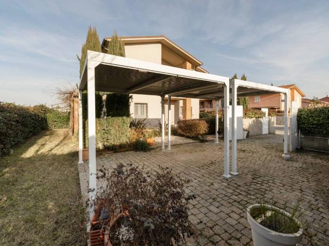 Villa Indipendente in vendita a Pontedera, Toscana