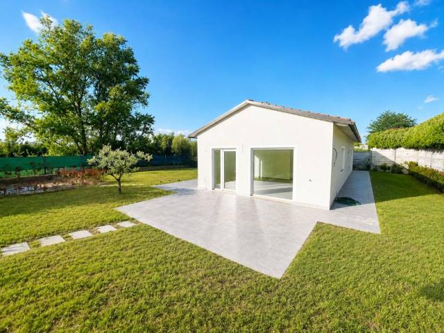 Villa Indipendente in vendita a Pontedera, Toscana