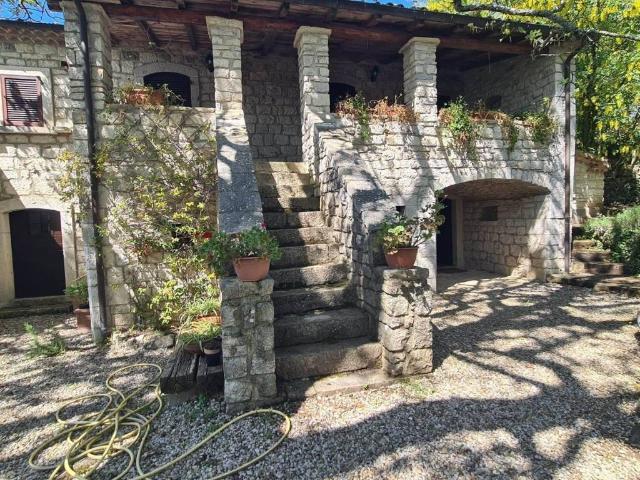 Villa Indipendente in vendita a Pontelandolfo, Campania