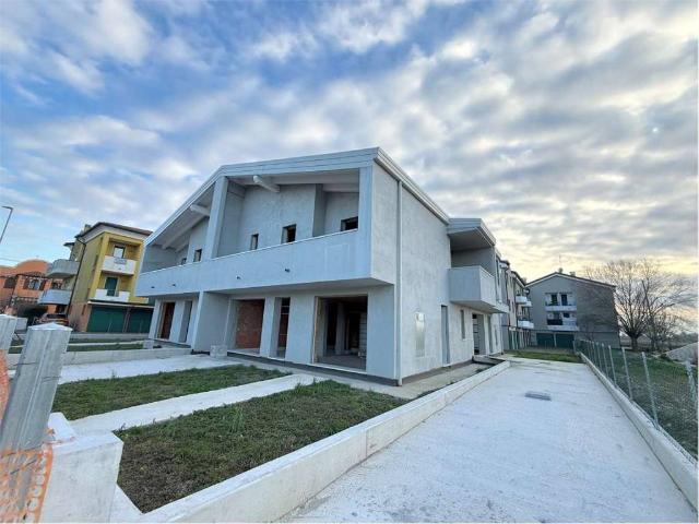 Villa Indipendente in vendita a Pontelongo, Veneto