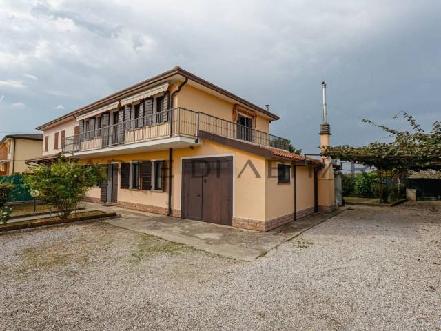 Villa Indipendente in vendita a Bò II, Pontelongo