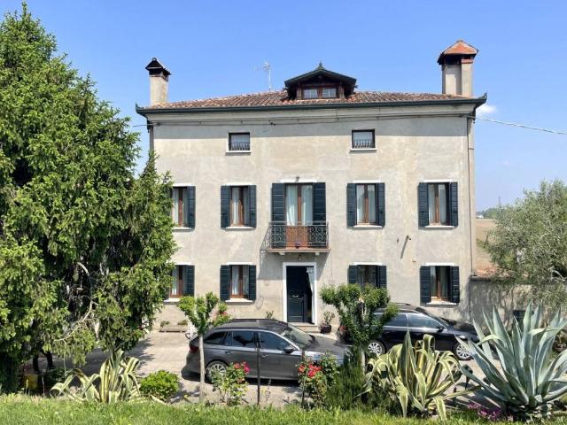 Villa Indipendente in vendita a Pontelongo, Veneto