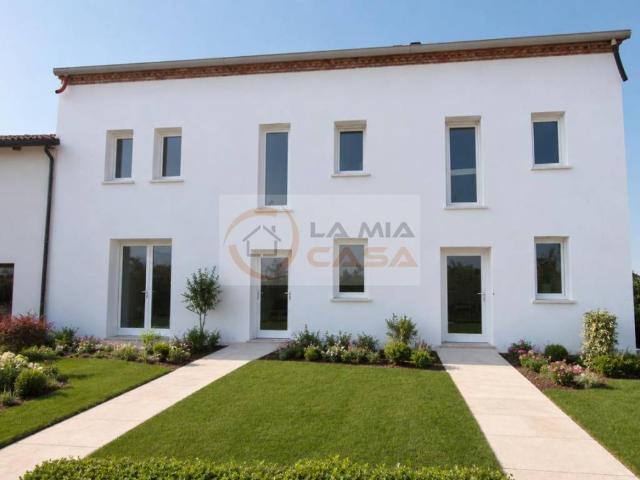 Villa Indipendente in vendita a Pontelongo, Veneto