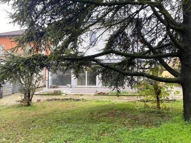 Villa Indipendente in vendita a Pontenure, Piacenza