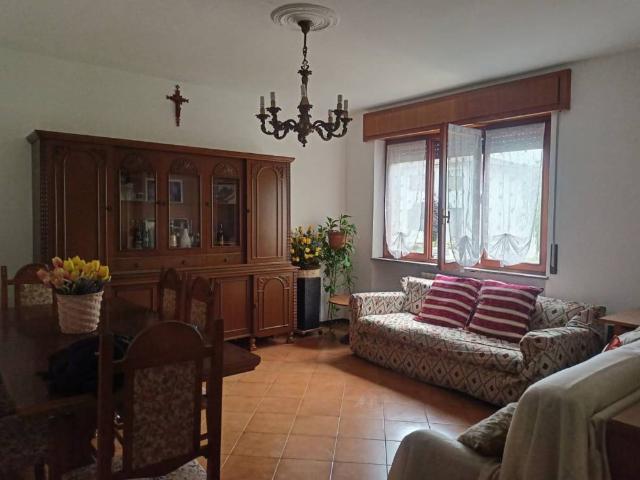 Villa Indipendente in vendita a Pontenure, Reggio Emilia