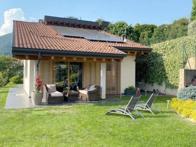 Villa Indipendente in vendita a Ponteranica Alta, Ponteranica