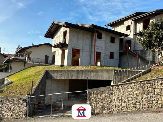 Villa Indipendente in vendita a Ponteranica Alta, Ponteranica