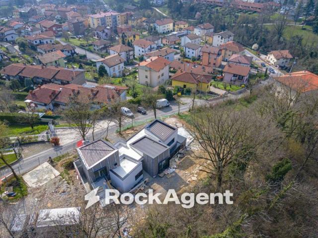 Villa Indipendente in vendita a Ponteranica, Lombardia