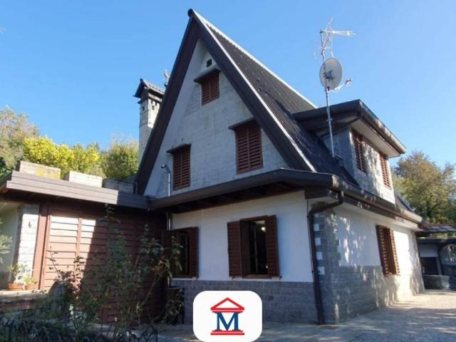 Villa Indipendente in vendita a Ponteranica, Lombardia