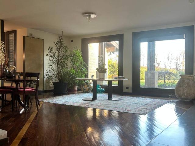 Villa Indipendente in vendita a Pontevico, Lombardia