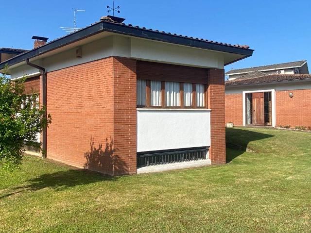 Villa Indipendente in vendita a Pontevico, Lombardia