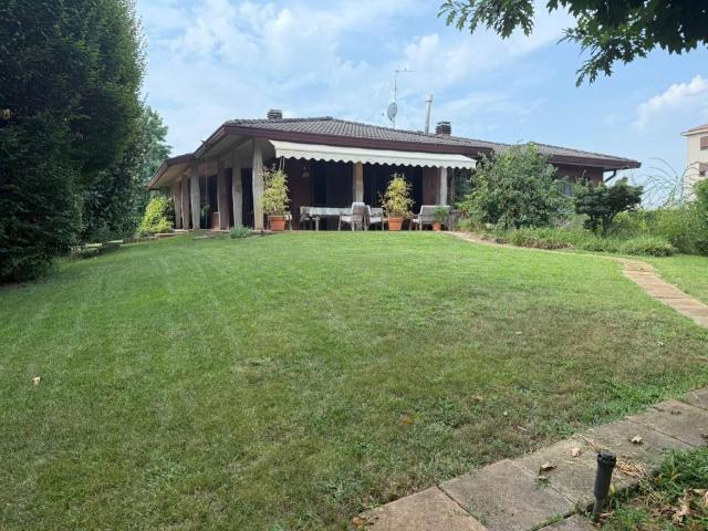 Villa Indipendente in vendita a Pontevico, Lombardia