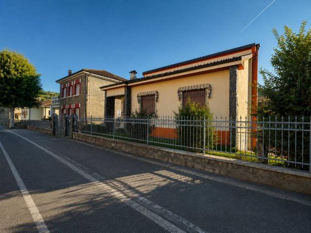 Villa Indipendente in vendita a Piemonte, Alessandria