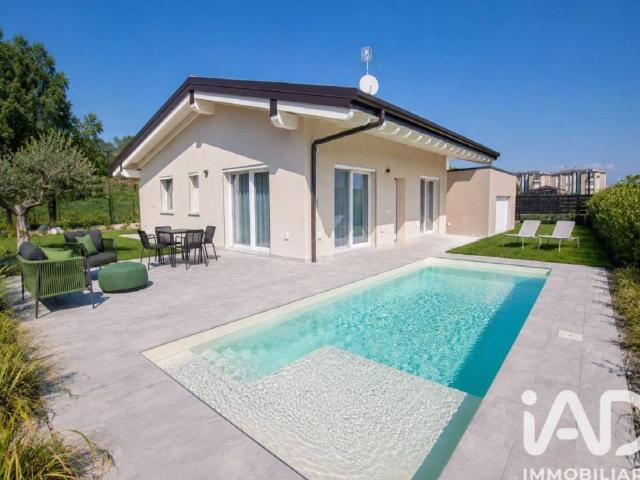 Villa Indipendente in vendita a Ponti Sul Mincio, Lombardia
