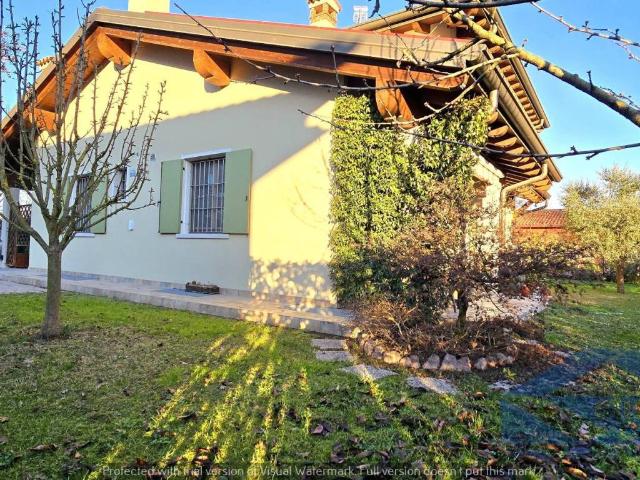 Villa Indipendente in vendita a Ponti Sul Mincio, Lombardia