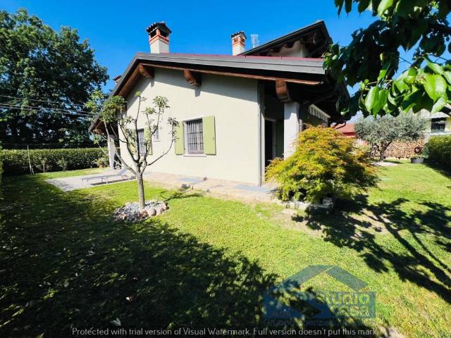 Villa Indipendente in vendita a Ponti Sul Mincio, Lombardia