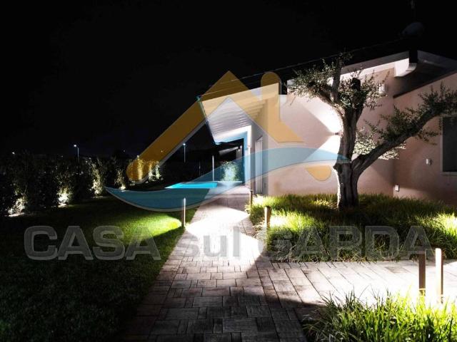 Villa Indipendente in vendita a Ponti Sul Mincio, Lombardia