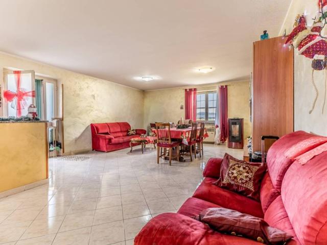 Villa Indipendente in vendita a Pontinia, Lazio