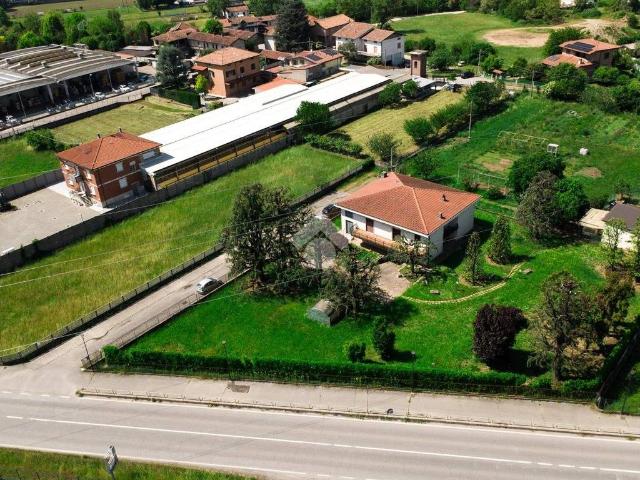 Villa Indipendente in vendita a Pontirolo Nuovo, Lombardia