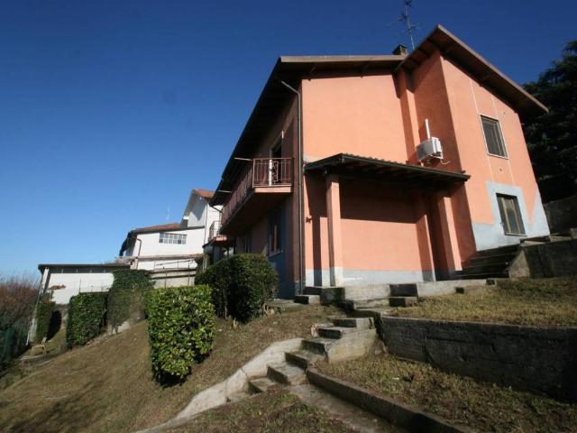 Villa Indipendente in vendita a Pontirolo Nuovo, Lombardia