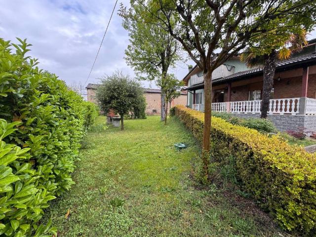 Villa Indipendente in vendita a Pontoglio, Lombardia
