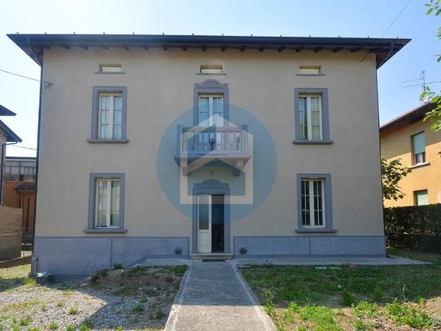 Villa Indipendente in vendita a Pontoglio, Lombardia